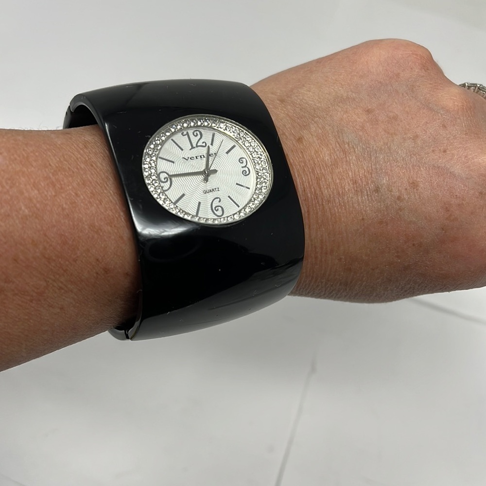 Vernier Black Lucite Bracelet Cuff Wristwatch Crystal Bezel
